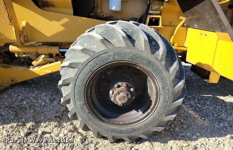 image for item DN3726 1989 Vermeer V-450 trencher