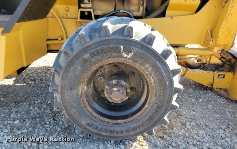 image for item DN3726 1989 Vermeer V-450 trencher