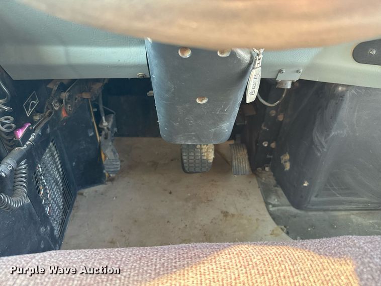 image for item DO0745 2008 Blue Bird Vision school bus