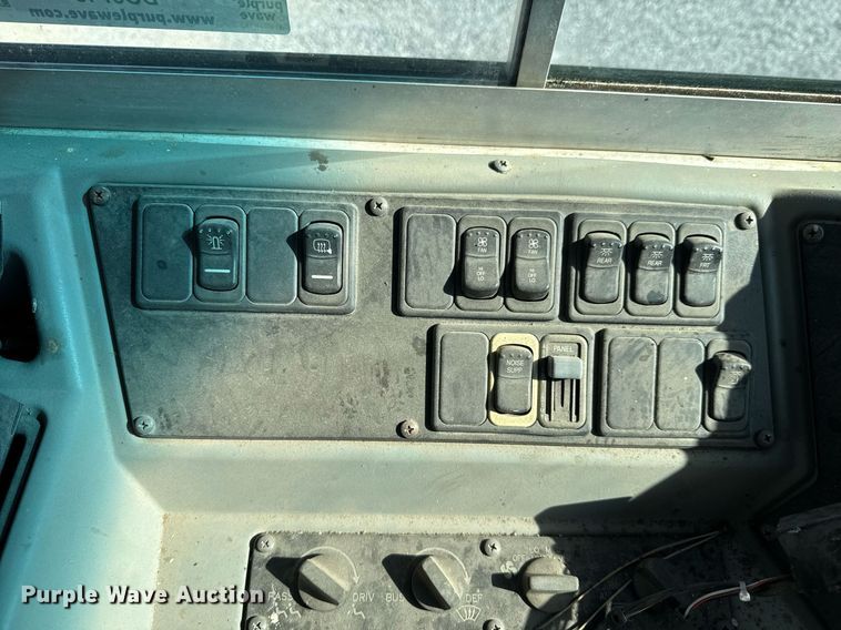 image for item DO0746 2008 Blue Bird Vision school bus