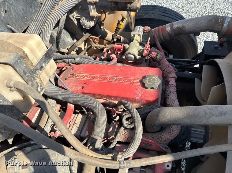 image for item DO0746 2008 Blue Bird Vision school bus