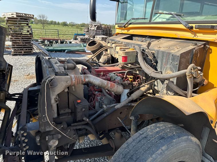 image for item DO0746 2008 Blue Bird Vision school bus