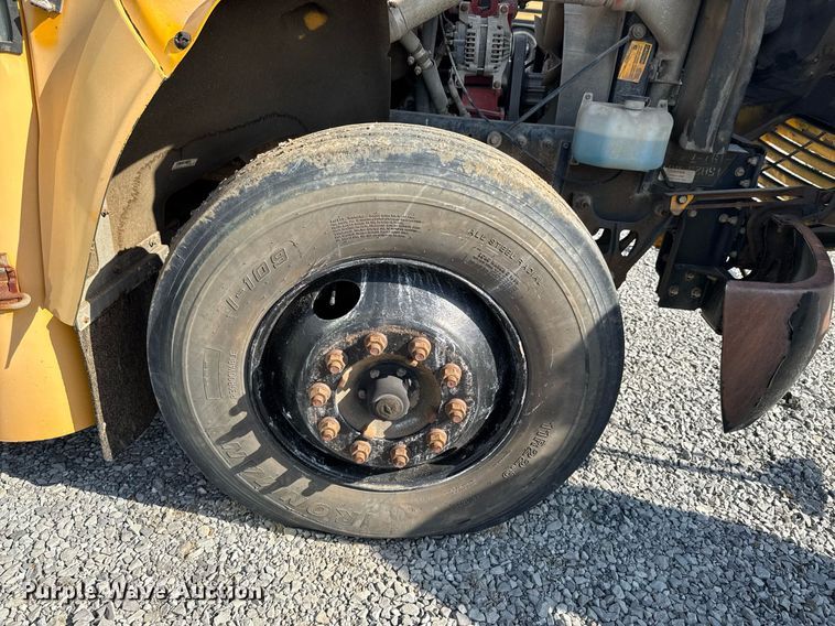 image for item DO0746 2008 Blue Bird Vision school bus