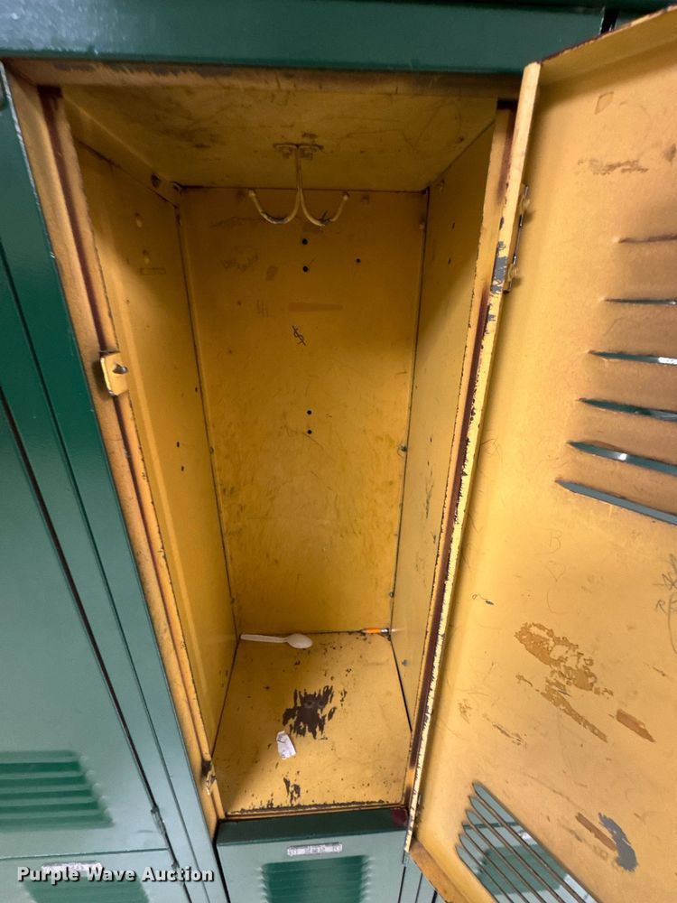 image for item DO0947 (234) Lockers