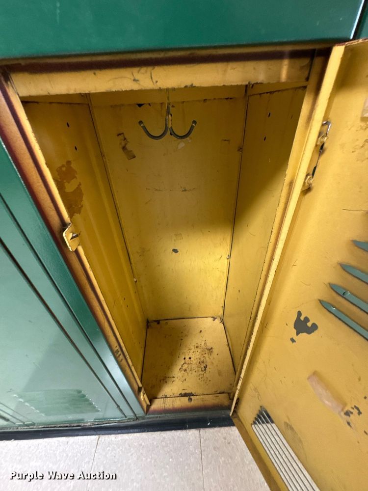 image for item DO0947 (234) Lockers