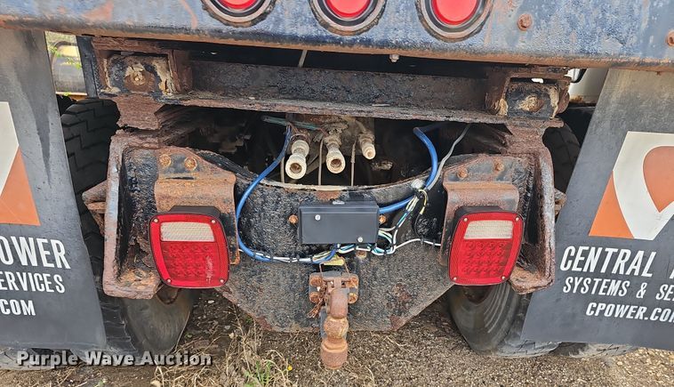 image for item DO7800 1995 Ford F800 dump truck