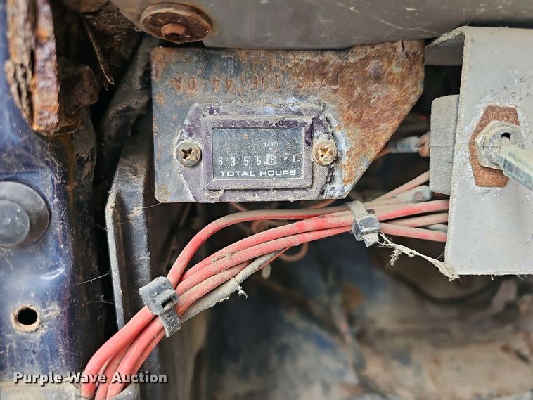 image for item DO7800 1995 Ford F800 dump truck