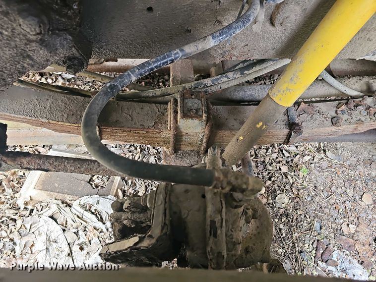 image for item DO7800 1995 Ford F800 dump truck