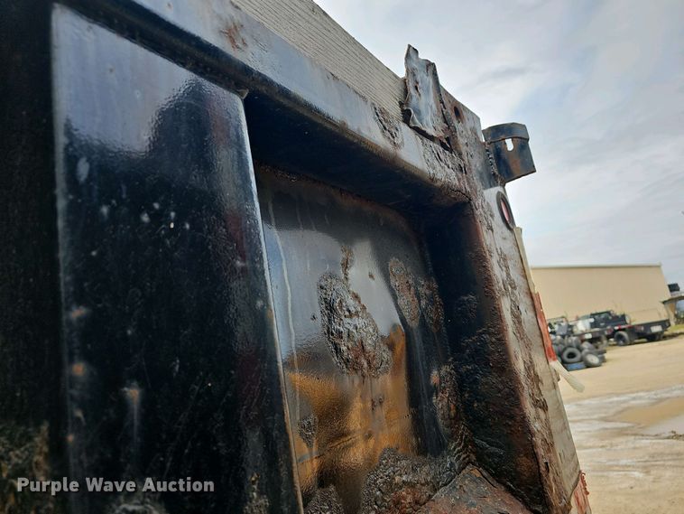 image for item DO7801 2001 International 4900 dump truck