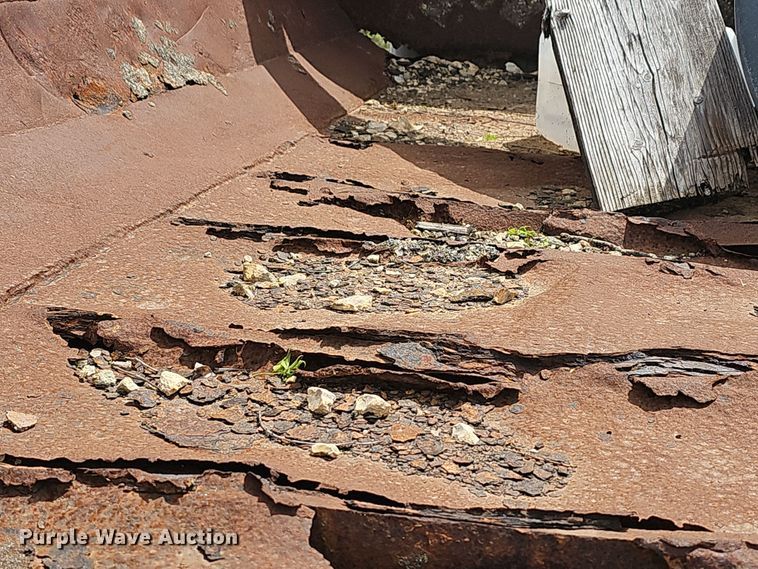 image for item DO7801 2001 International 4900 dump truck