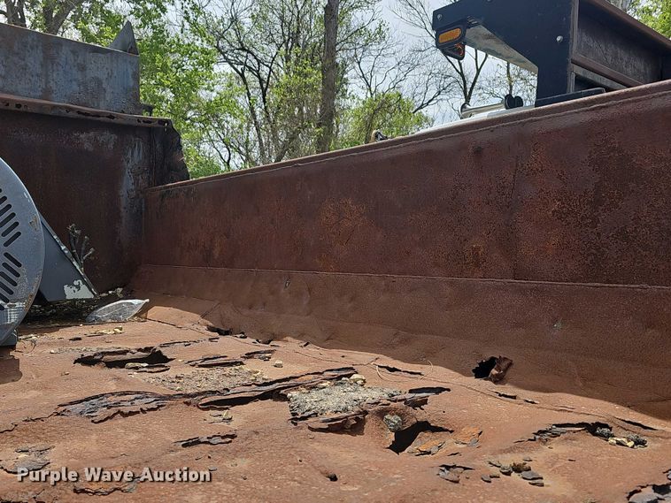 image for item DO7801 2001 International 4900 dump truck