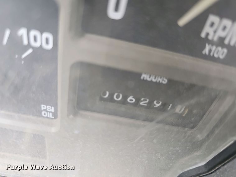 image for item DO7801 2001 International 4900 dump truck