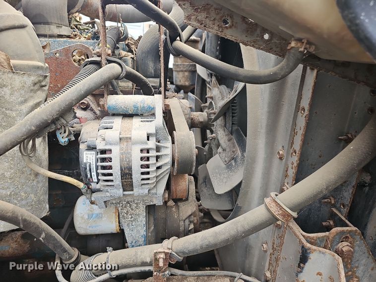 image for item DO7801 2001 International 4900 dump truck