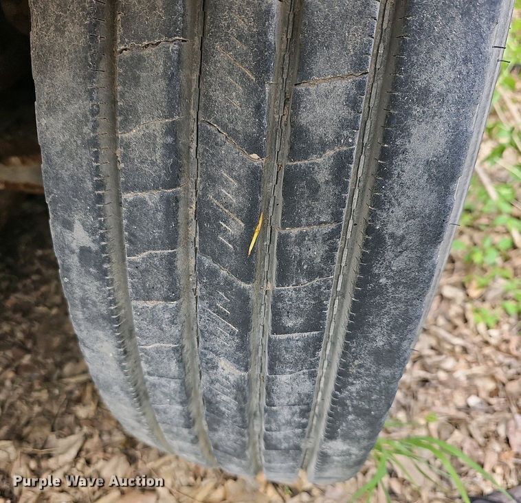 image for item DO7801 2001 International 4900 dump truck