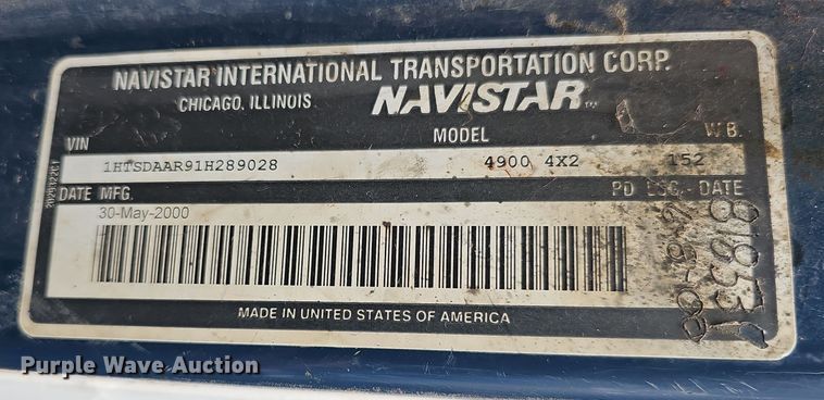 image for item DO7801 2001 International 4900 dump truck