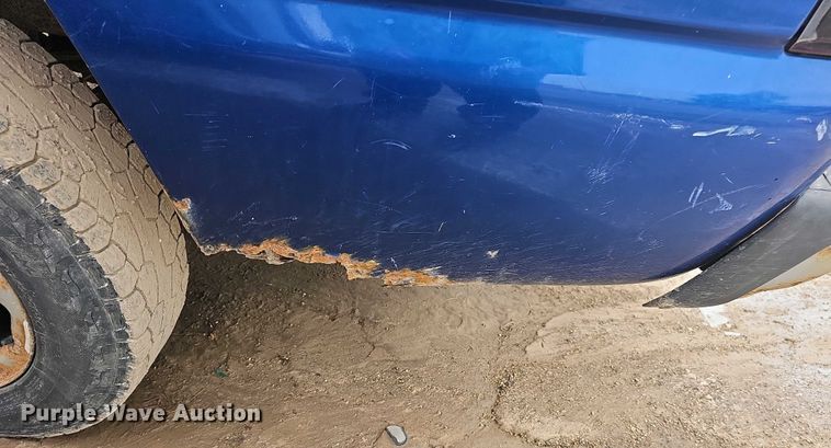 image for item DO7843 2004 Chevrolet Silverado 1500 pickup truck