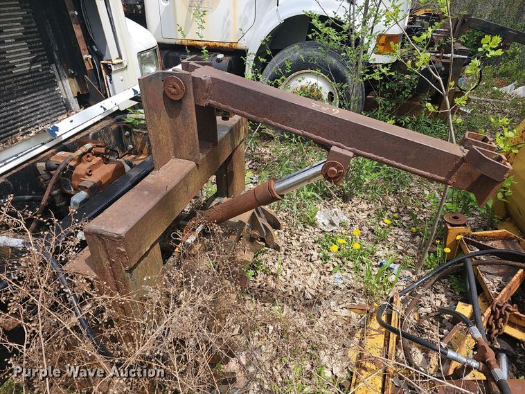 image for item DO7870 2001 International 4900 dump truck