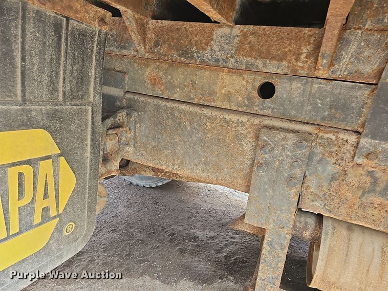 image for item DO7870 2001 International 4900 dump truck