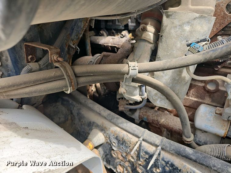 image for item DO7870 2001 International 4900 dump truck