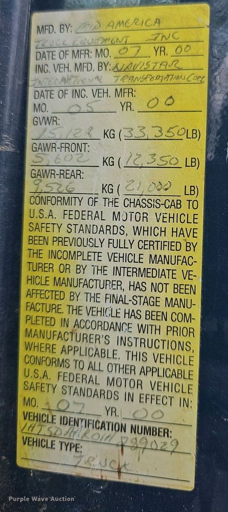 image for item DO7870 2001 International 4900 dump truck