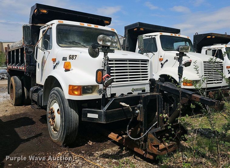 image for item DO7871 1997 International 4700 dump truck