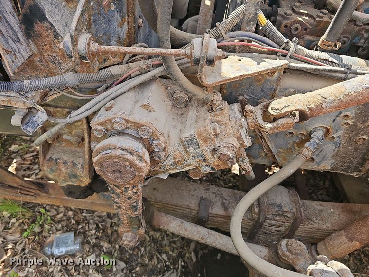 image for item DO7871 1997 International 4700 dump truck