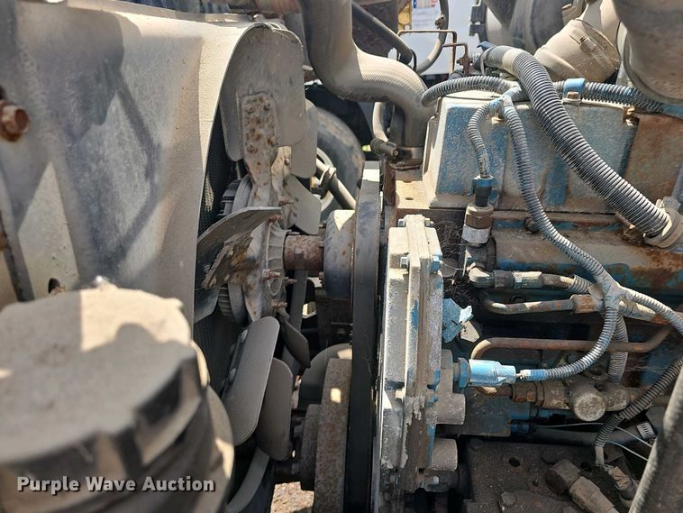 image for item DO7871 1997 International 4700 dump truck