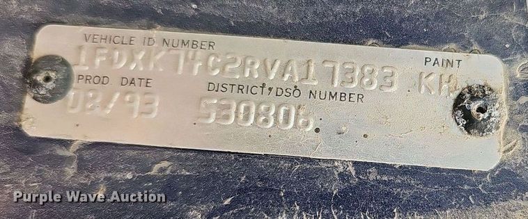 image for item DO7872 1994 Ford F700 dump truck