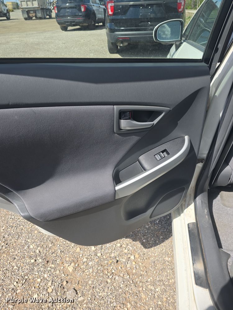 image for item DO7880 2011 Toyota Prius 