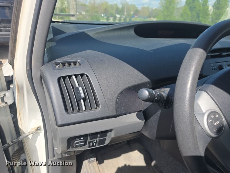 image for item DO7880 2011 Toyota Prius 