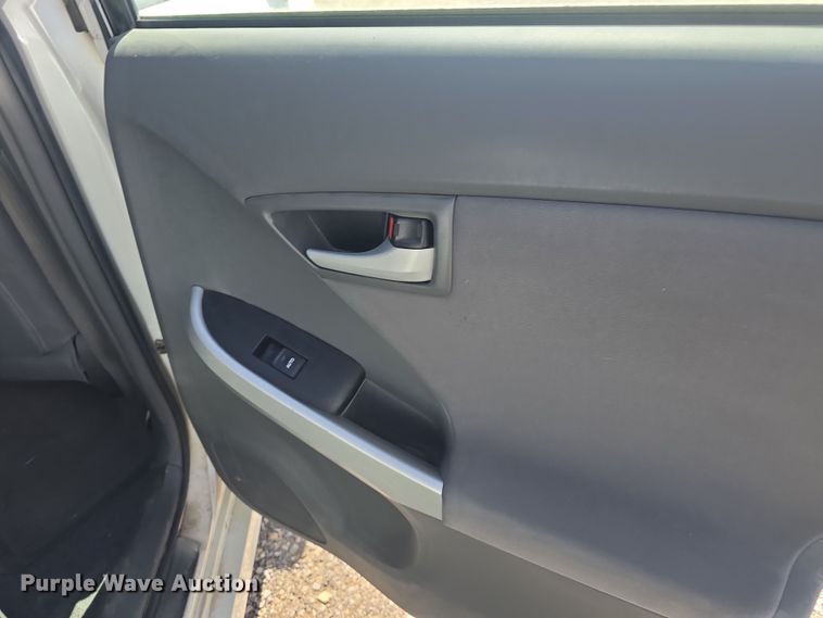 image for item DO7880 2011 Toyota Prius 