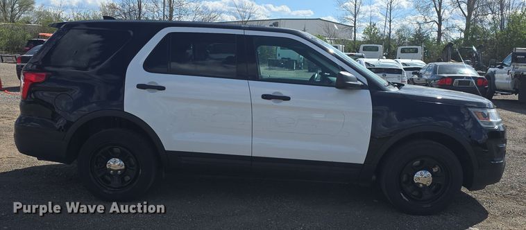 image for item DO7881 2017 Ford Explorer Police Interceptor  SUV