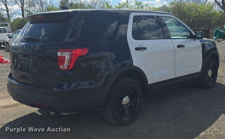 image for item DO7881 2017 Ford Explorer Police Interceptor  SUV