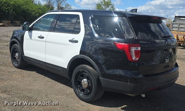 image for item DO7881 2017 Ford Explorer Police Interceptor  SUV