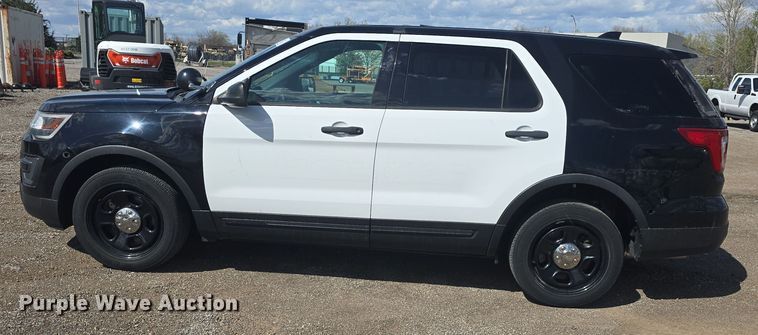 image for item DO7881 2017 Ford Explorer Police Interceptor  SUV