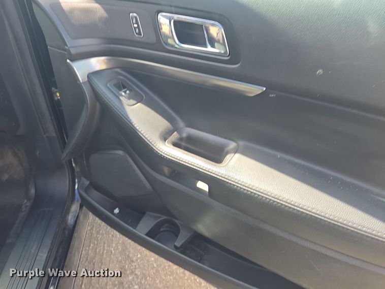 image for item DO7881 2017 Ford Explorer Police Interceptor  SUV