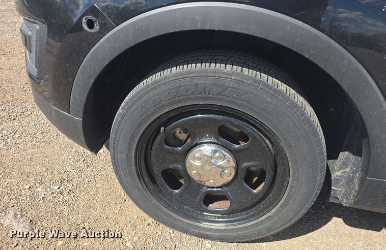 image for item DO7881 2017 Ford Explorer Police Interceptor  SUV