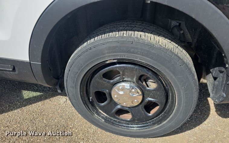 image for item DO7881 2017 Ford Explorer Police Interceptor  SUV