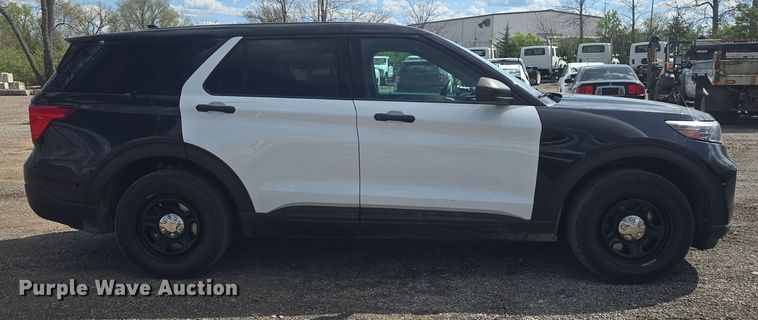 image for item DO7882 2020 Ford Explorer Police Interceptor SUV