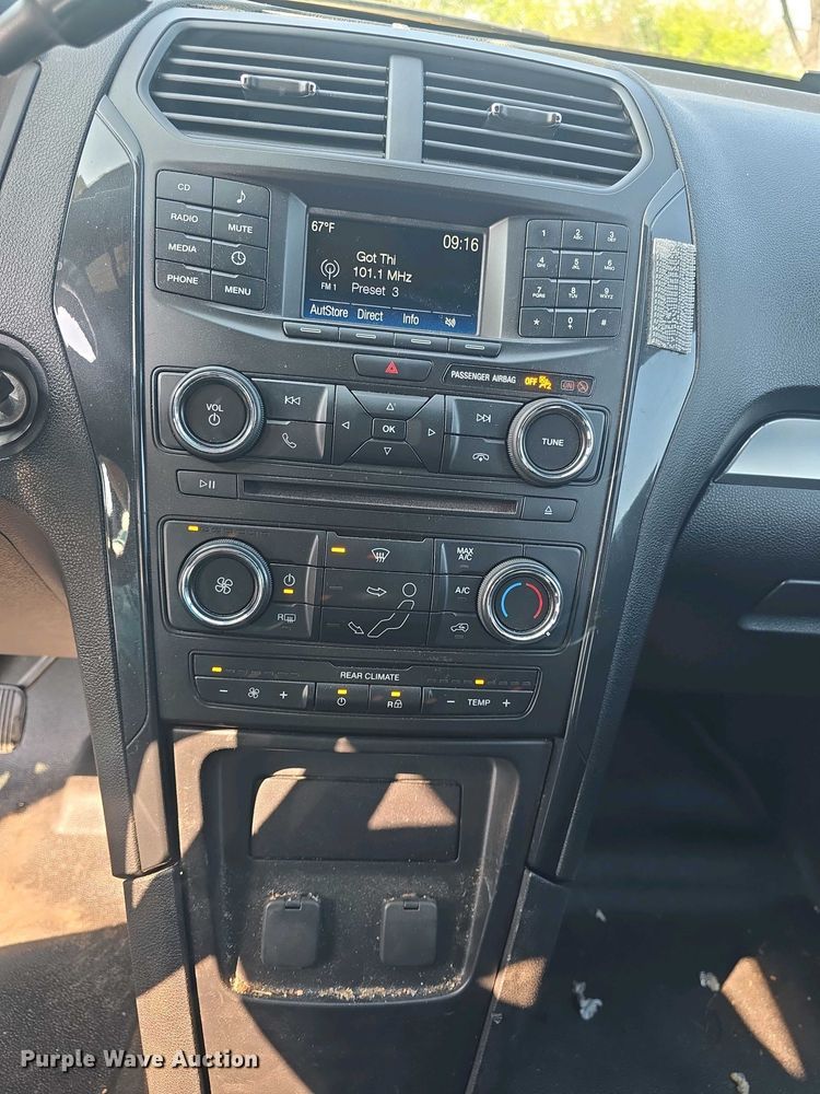 image for item DO7883 2017 Ford Explorer Police Interceptor SUV