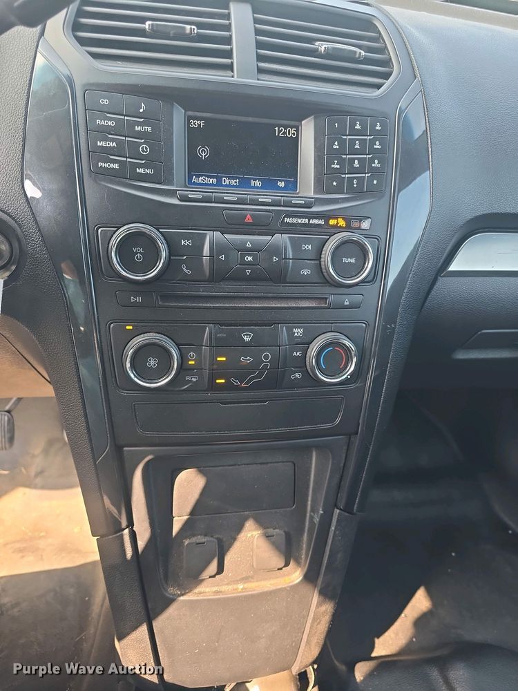 image for item DO7884 2016 Ford Explorer Police Interceptor SUV