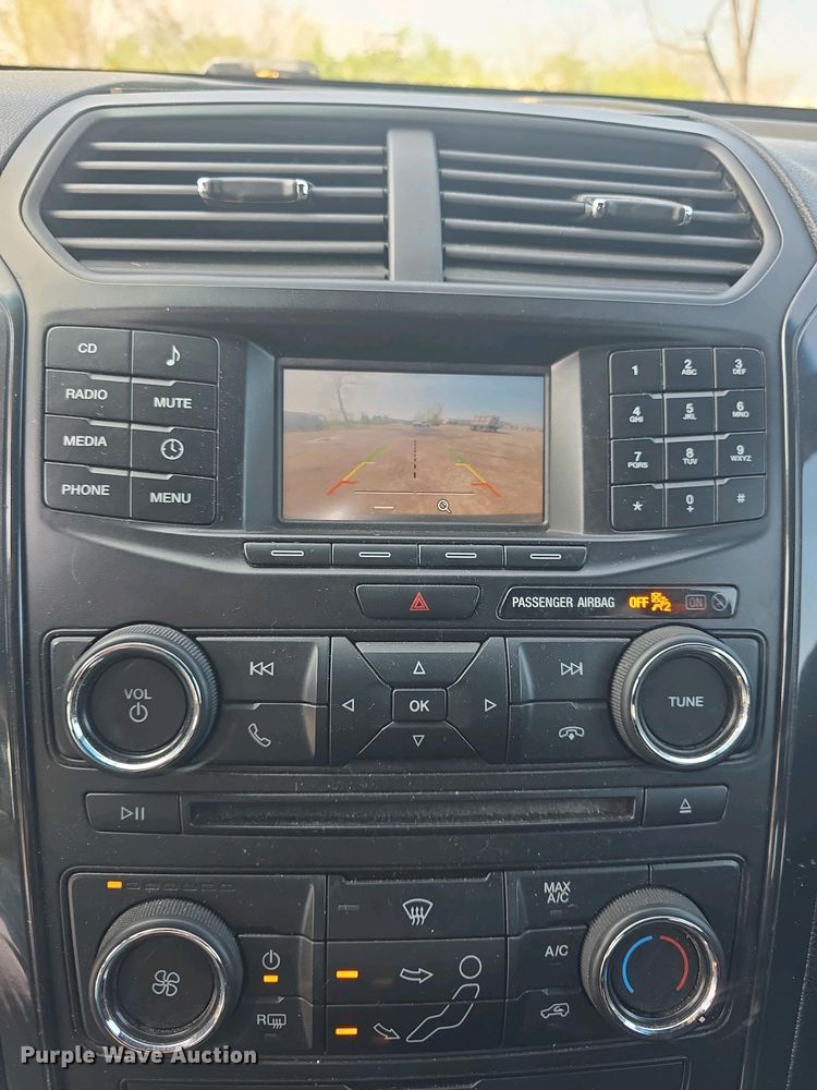 image for item DO7884 2016 Ford Explorer Police Interceptor SUV