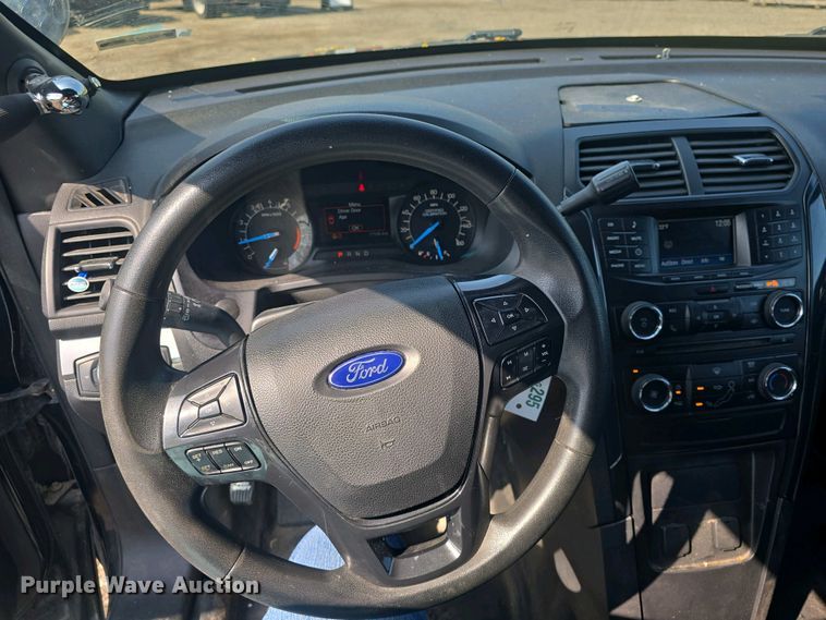 image for item DO7884 2016 Ford Explorer Police Interceptor SUV