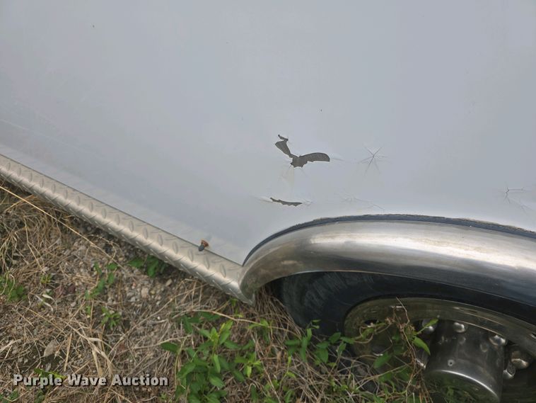 image for item DO7893 1994 Ford E350 ambulance