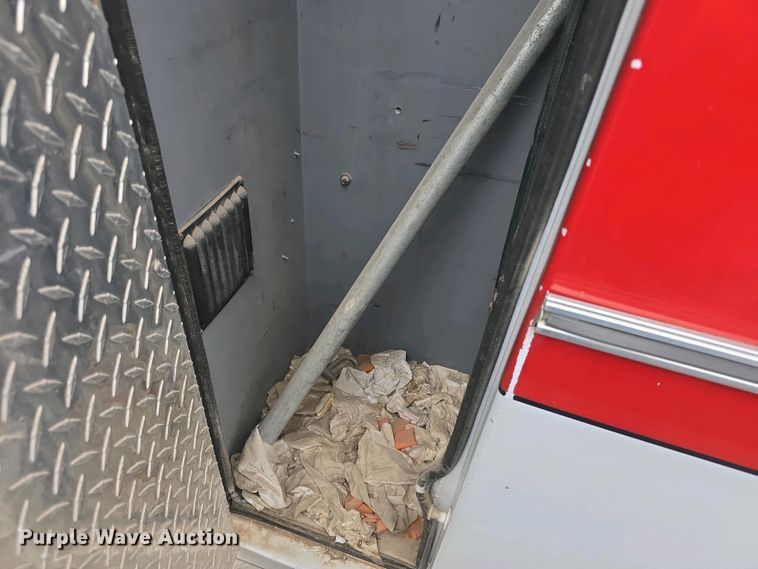 image for item DO7893 1994 Ford E350 ambulance