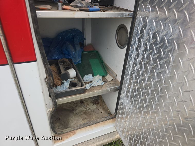 image for item DO7893 1994 Ford E350 ambulance