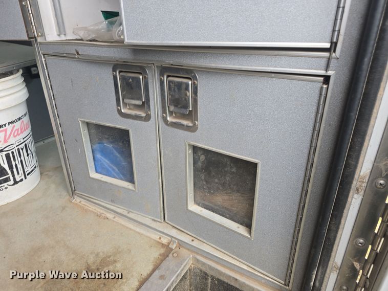 image for item DO7893 1994 Ford E350 ambulance