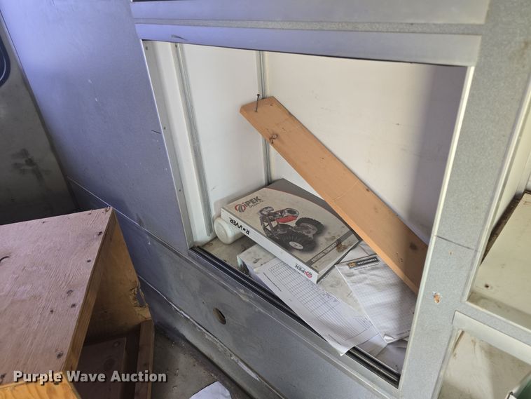 image for item DO7893 1994 Ford E350 ambulance