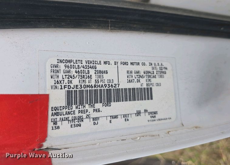 image for item DO7893 1994 Ford E350 ambulance