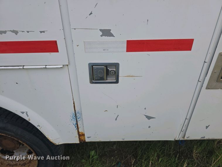 image for item DO7894 2012 Ford F450 Super Duty SuperCab utility / service truck